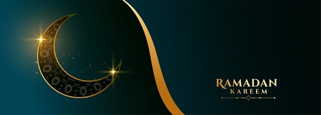 Free vector ramadan kareem greeting banner with text space