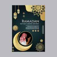 Vettore gratuito modello di poster di ramadan