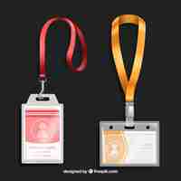 Free vector realistic id card with clasp and lanyards