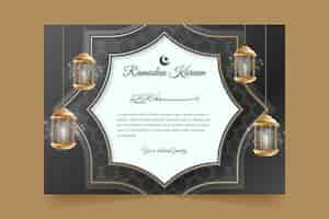 Free vector realistic ramadan greeting card template