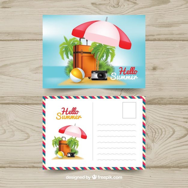 Free vector realistic summer holiday postcard