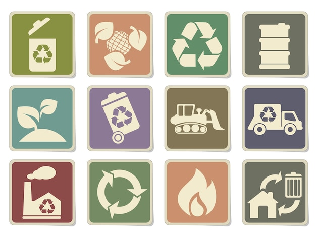 Иконки recycle symbols на картонных этикетках