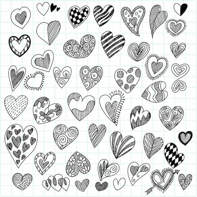 Набор различных каракули эскиз дизайна сердца