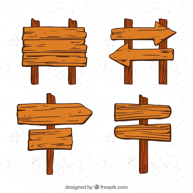 Set di quattro segni di legno