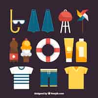 Бесплатное векторное изображение Набор летних элементов с едой и одеждой в плоском стиле