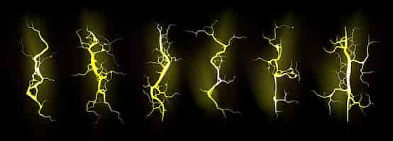 Бесплатное векторное изображение Набор желтых молний с электрическим ударом молнии во время ночной бури