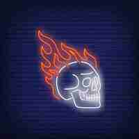 Free vector skull on fire neon sign