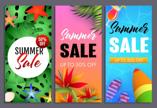 Бесплатное векторное изображение Летняя распродажа надписи набор, тропические растения и доски для серфинга