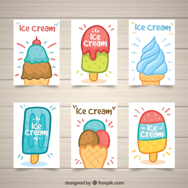 손으로 그린 아이스크림으로 여름 카드의 다양한