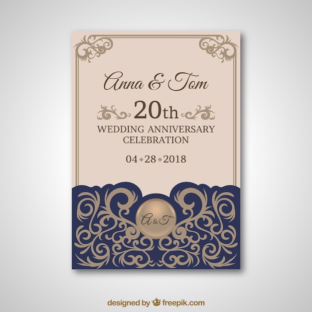 Free vector wedding anniversary card with golden ornaments