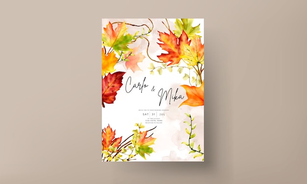 Free vector wedding invitation card set with beautiful maple leaves