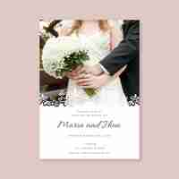 Free vector wedding invitation template with bride and groom