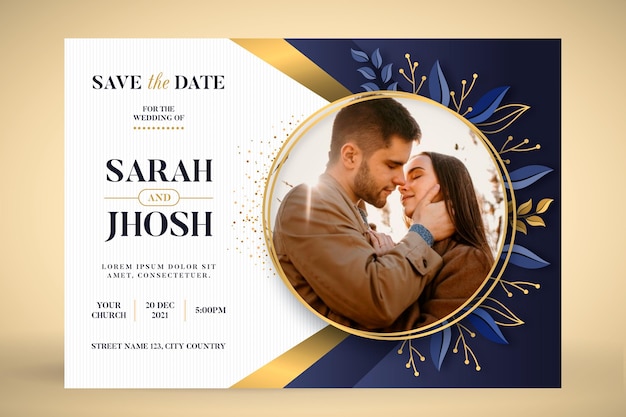 Free vector wedding invitation template with couple photo