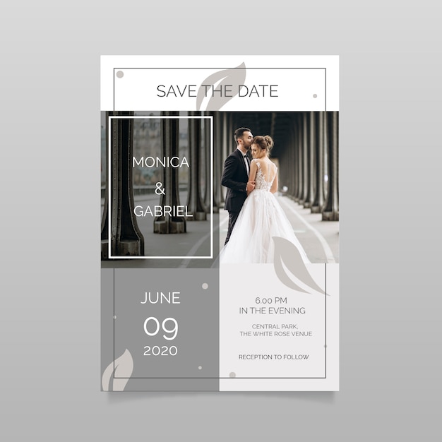 Free vector wedding save the date invitation with photo