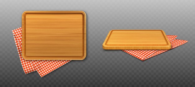 木製のまな板と赤い格子縞のテーブルクロス