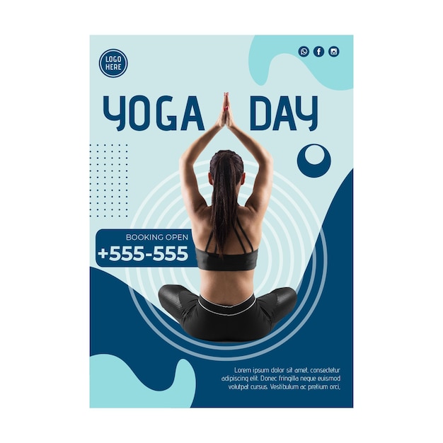 Free vector yoga class flyer template with photo