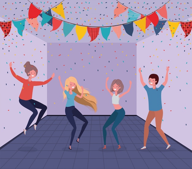 Молодые люди танцуют в комнате