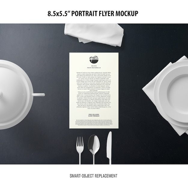 5,5x8,5 '' portrait flyer mockup