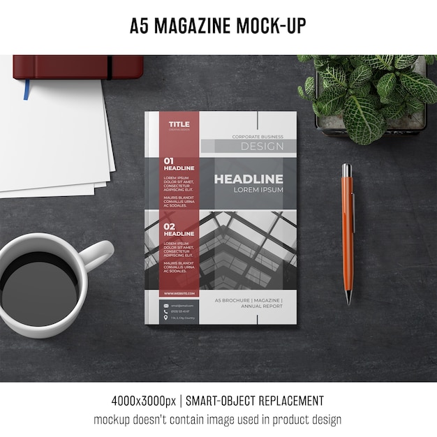 A5-magazin-modell mit kaffee