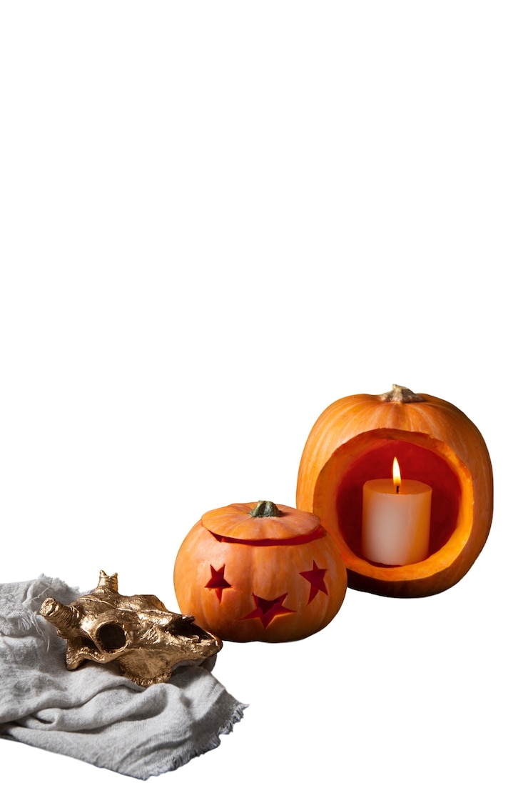 Kostenlose PSD blick auf einen gruseligen halloween-kürbis