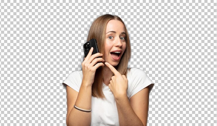 Kostenlose PSD blonde frau benutzt ein smartphone