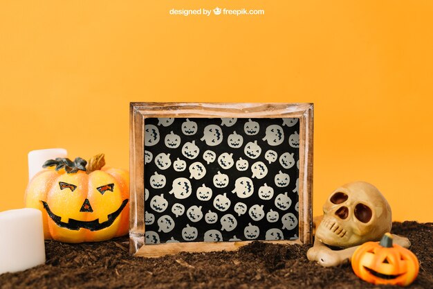 Halloween Mockup mit Schiefer und Kürbis Dekoration