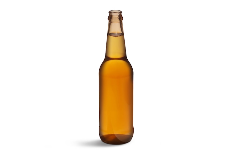 Kostenlose PSD nahaufnahme von isoliertem bier