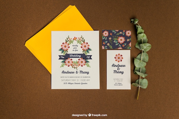 Kostenlose PSD romantische briefpapier hochzeit mockup