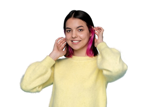 Studio-Porträt eines jungen Teenager-Mädchens