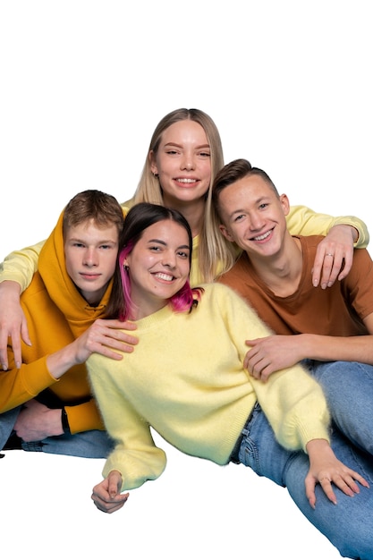 Studioporträt einer Gruppe junger Teenager