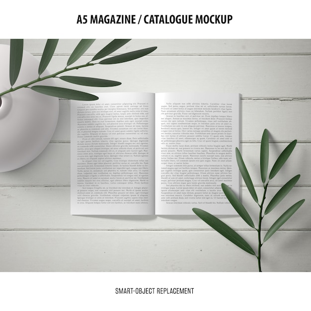 Kostenlose PSD zeitschriftenkatalog mockup