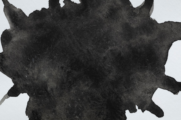 Gratis Bild watercolour liquid black splashes on white background