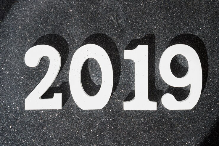 Gratis Bild white 2019 inscription on table