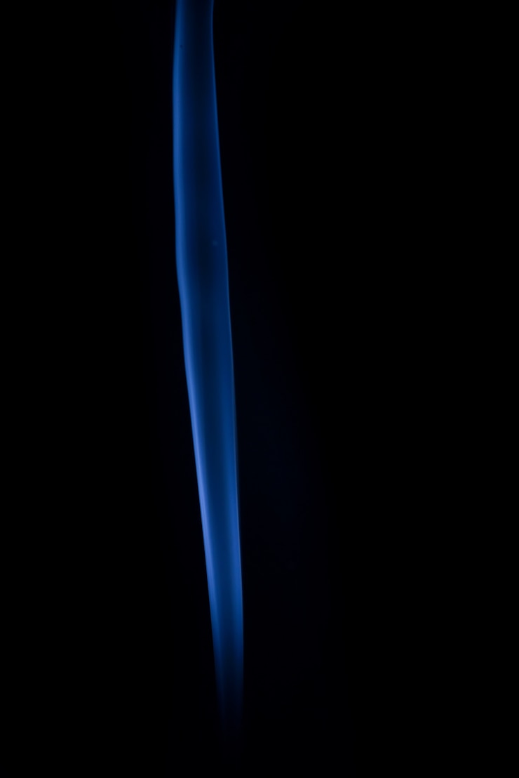 Gratis Bild white smoke collection on black background