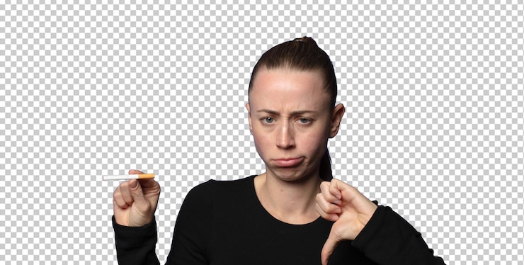 Gratis PSD blonde young pretty woman with a cigarette
