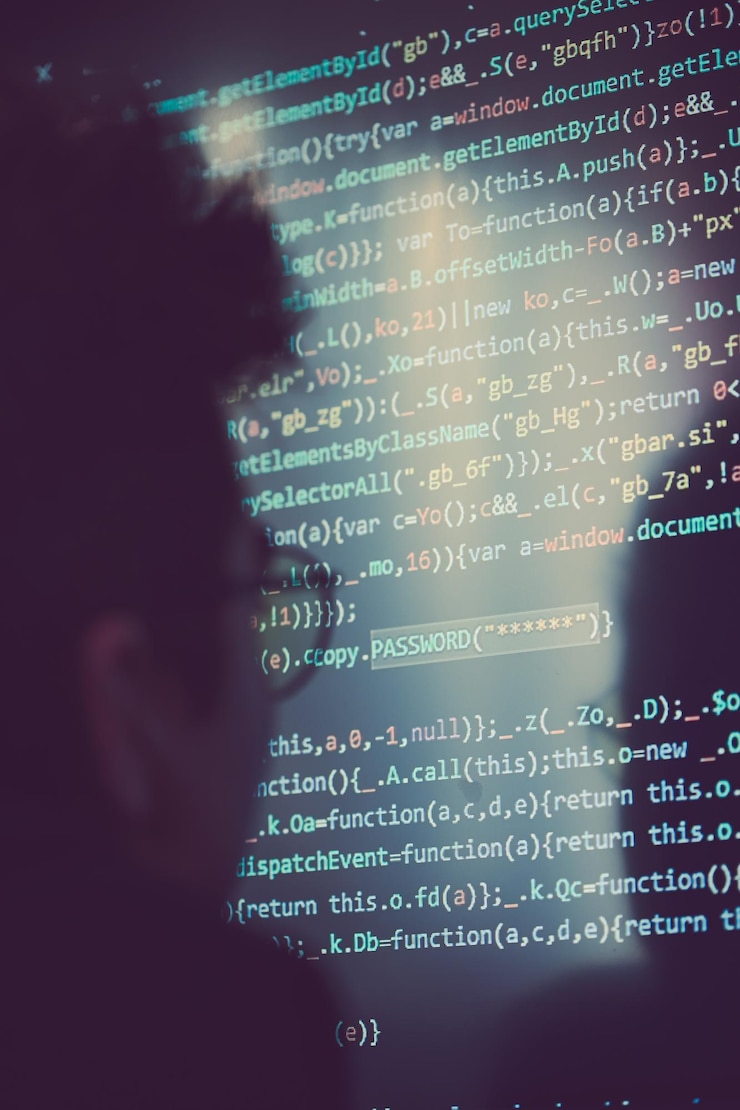 Photo close-up of computer programmer