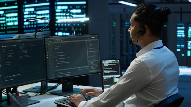 Data center agent providing logistics support to businesses