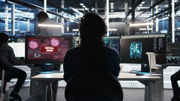Data center programmer seeing critical error message while using node tree software to analyze