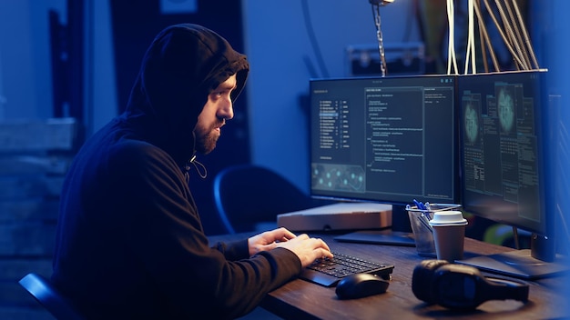 hacker using computer to target vulnerable unpatched connections