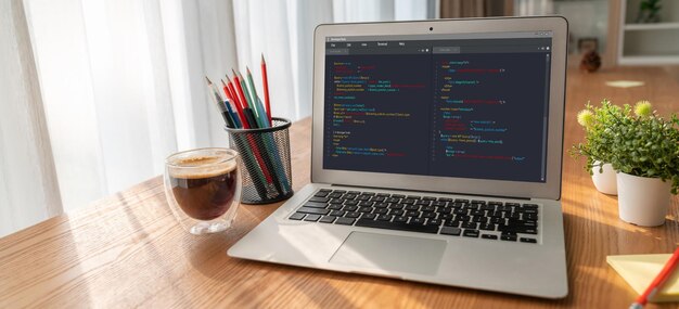 Lập trình phát triển phần mềm trên màn hình máy tính cho ứng dụng hiện đại