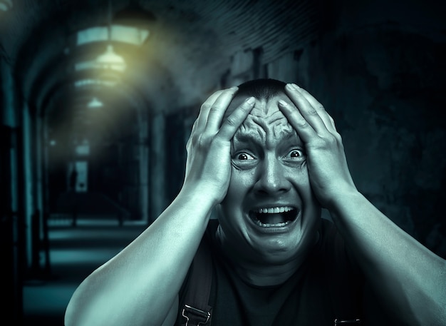 Người đàn ông sợ hãi