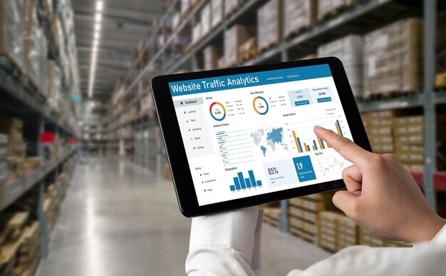 Phần mềm máy tính để phân tích dữ liệu lưu lượng truy cập trang web trên màn hình máy tính vừa khít