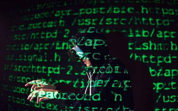 Miễn phí Photo double exposure of a caucasian man and virtual reality vr headset is presumably a gamer or a hacker cracking the code into a secure network or server, with lines of code in green