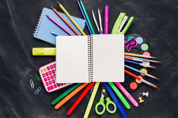Vibrant stationery shaped as circle