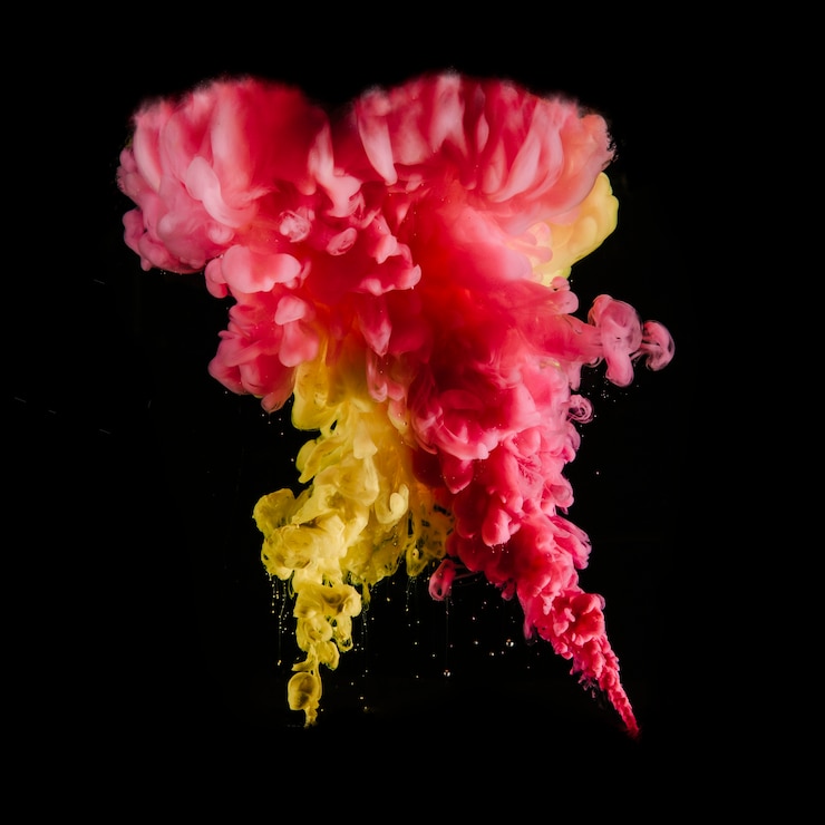 Photo gratuit abstraction lumineuse des nuages ​​d&#39;encre colorés