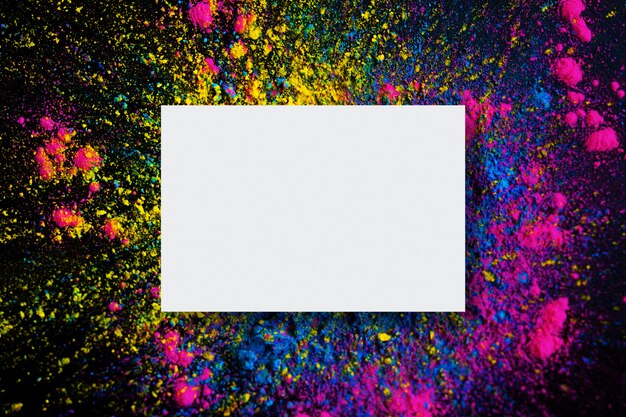 Abstrait d&#39;explosion de couleur holi avec bloc vide