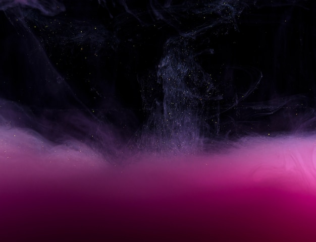 Abstraite lourde brume rose dans l&#39;obscurité