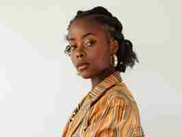 Photo gratuite african woman posing in studio