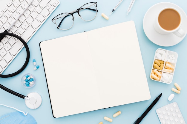 Agenda du médecin sur le bureau