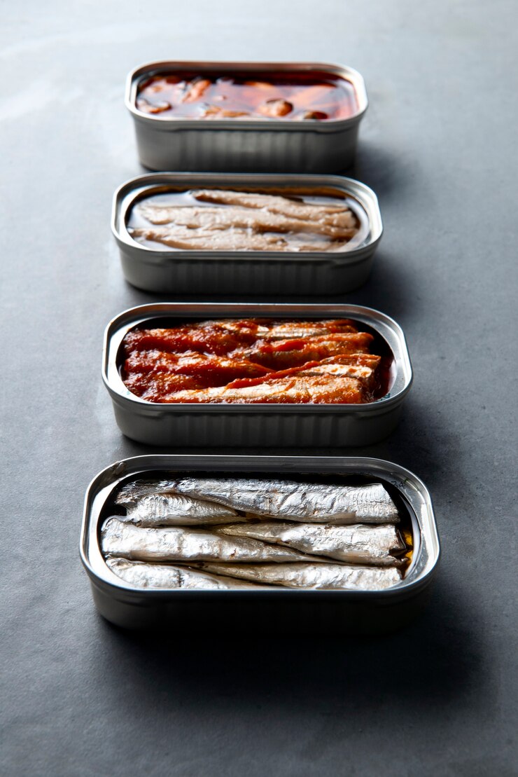 Photo gratuit aliments conditionnés en canettes